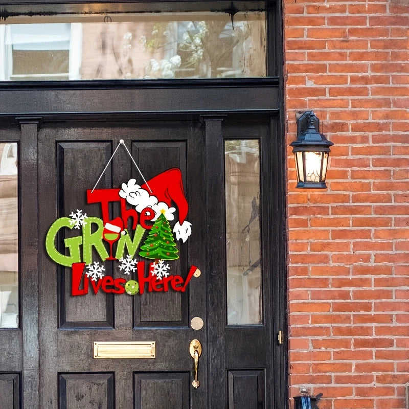 Christmas Wall Hanging Banner – Festive “Grinch Lives Here” Decoration